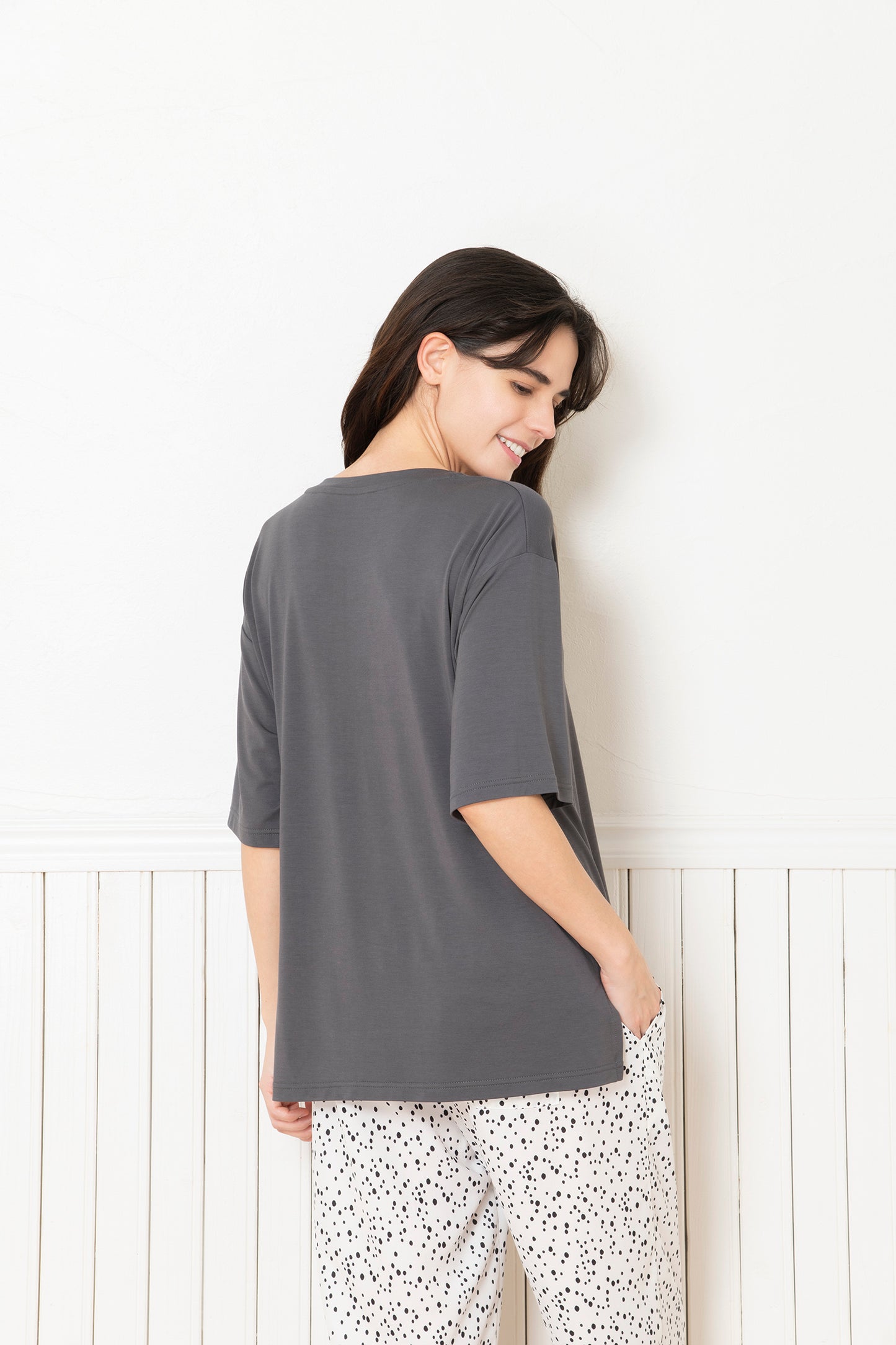 ソフトモダール ベーシックロゴTシャツ