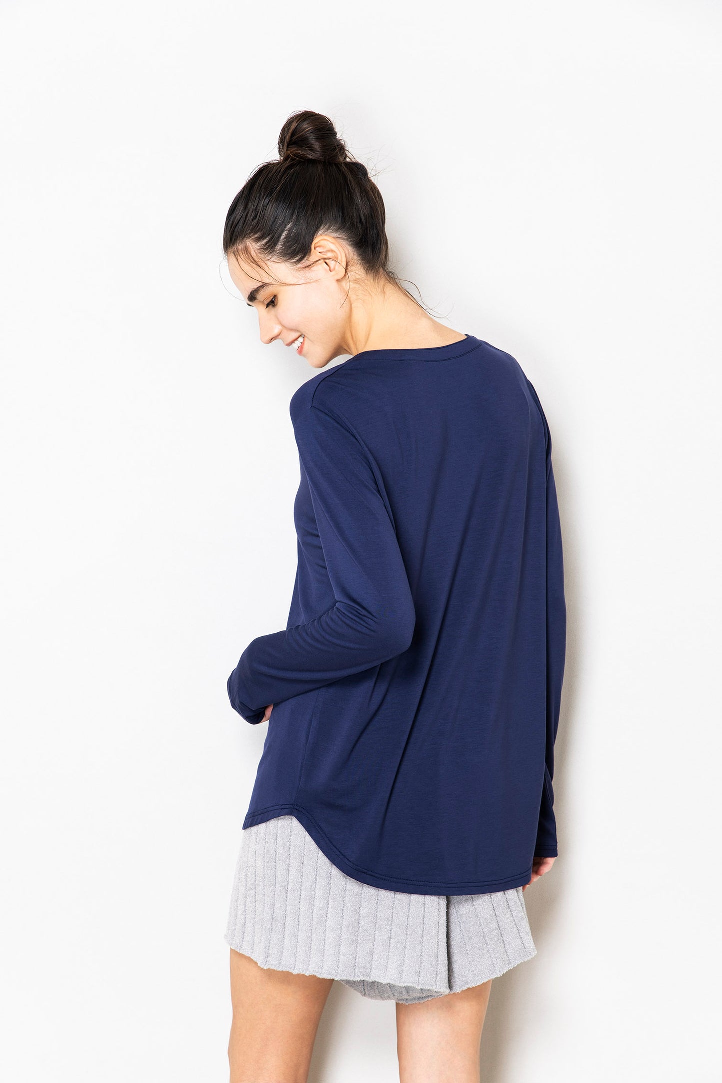 ソフトモダール ヘンリーネックTシャツ