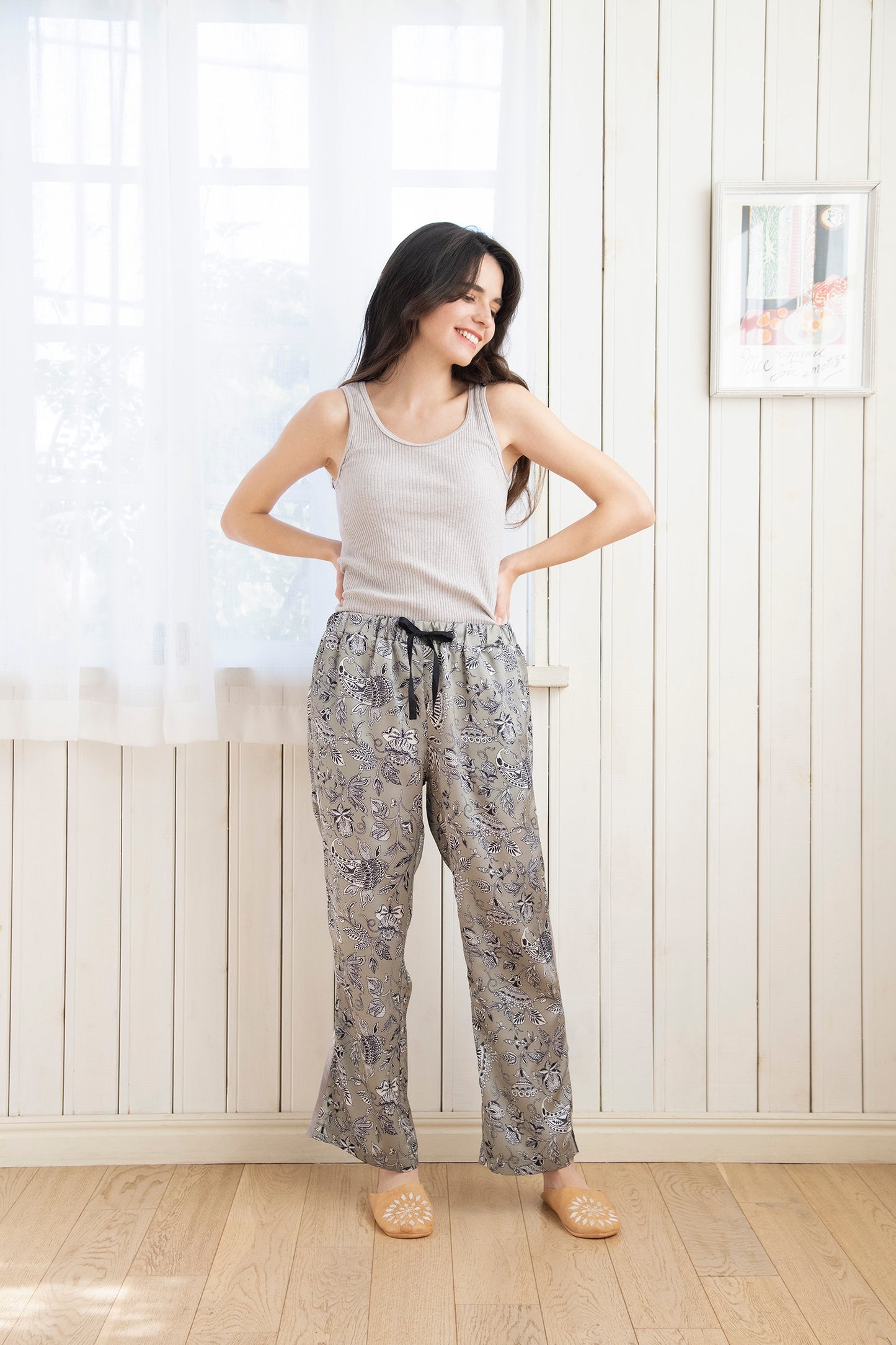 シルクタッチ Retro Nouveau Relax Pants